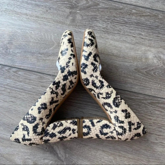 NWT 1.State Halee Pump - Picture 6 of 9